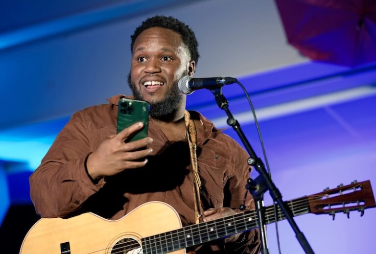 Festival Terre de Blues 2025, portrait de Jontavious Willis