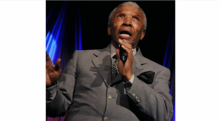 Clyde Wright, 1928-2026